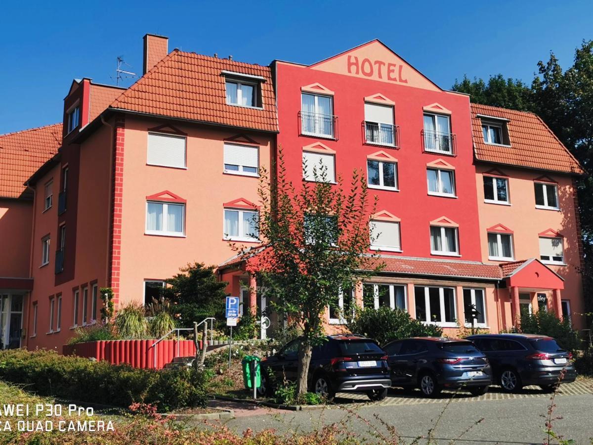 Meister Baer Hotel Wettiner Hof Glauchau Exterior photo